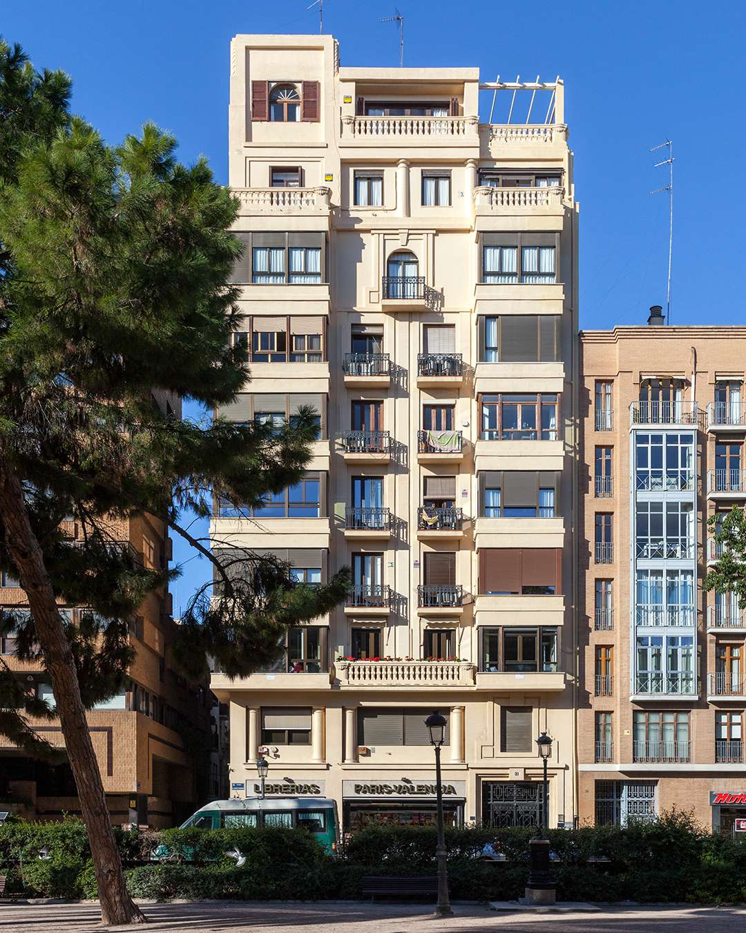 Edificio Rodríguez Fornos