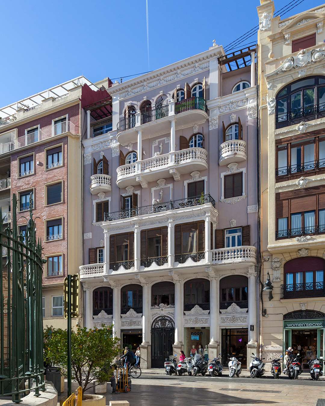 Edificio Coll