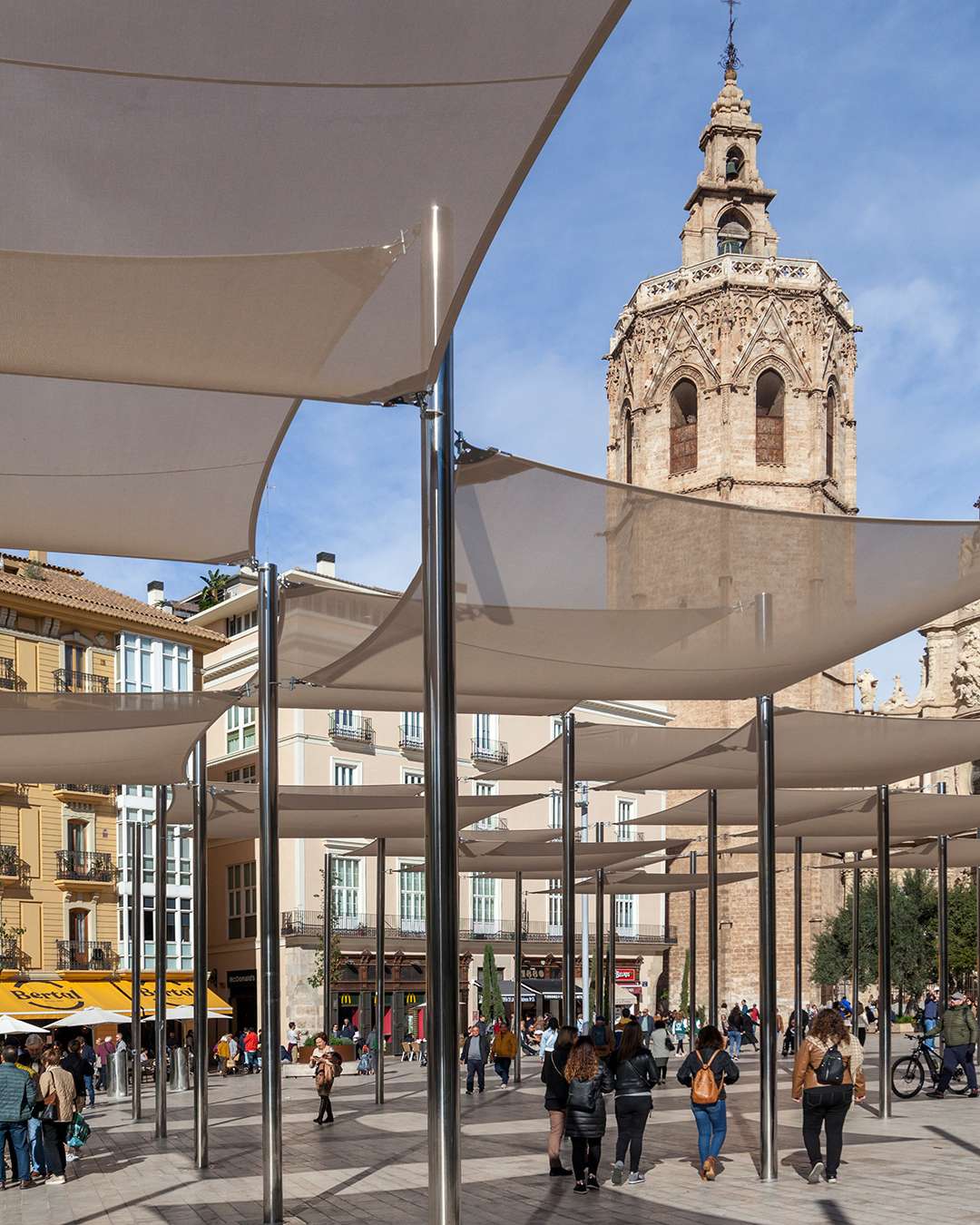 Plaza de la Reina