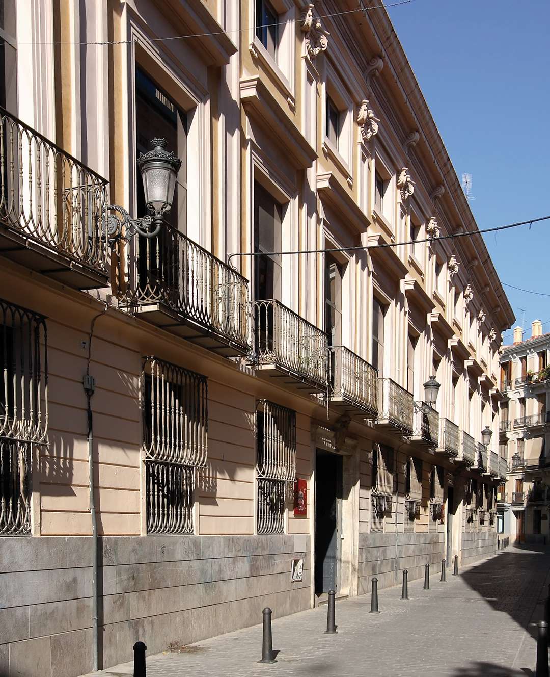 Casa de los Marqueses de González de Quirós (Palacio de Raga)