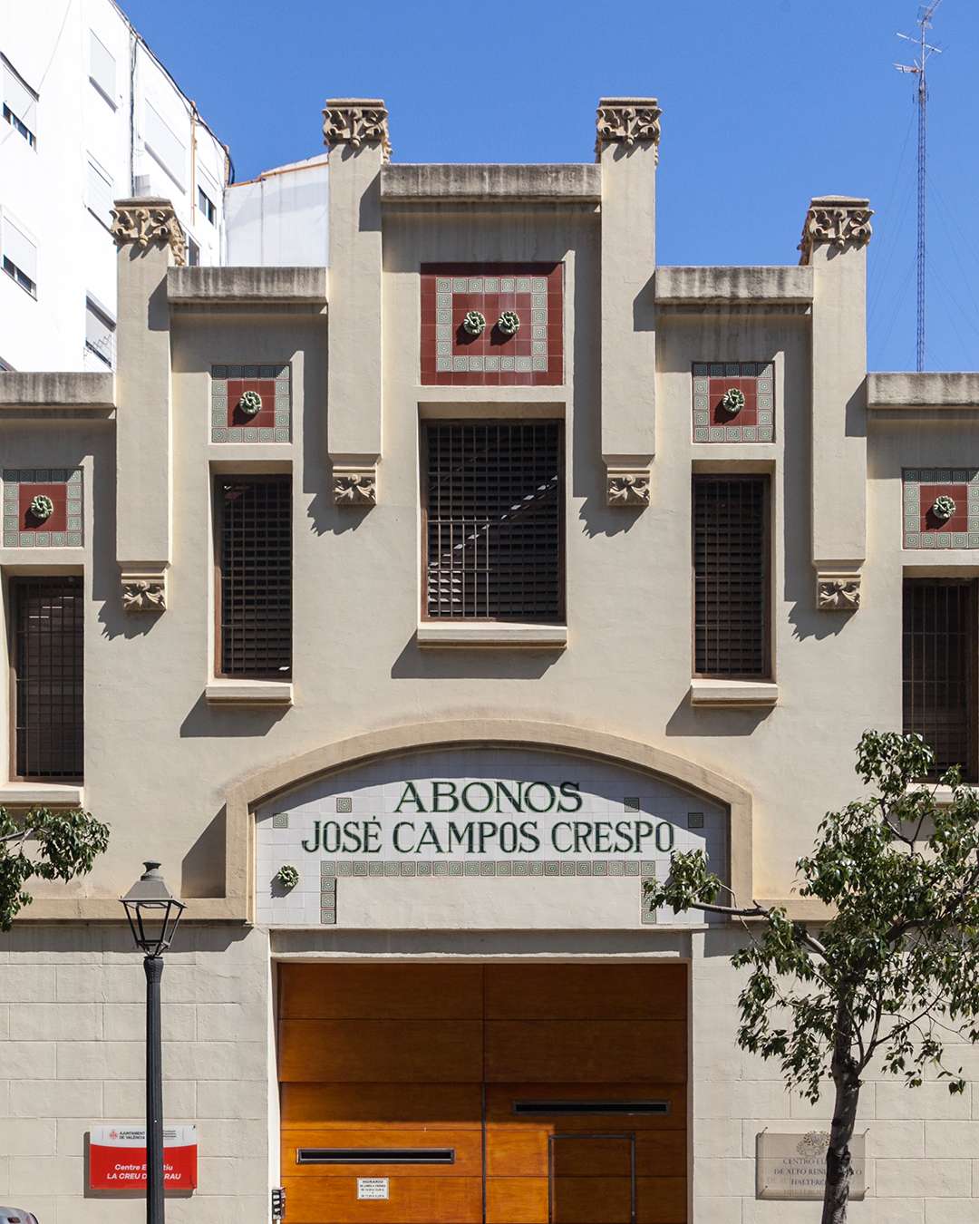 Centro Deportivo La Creu del Grau (Almacén de abonos José Campos Crespo)