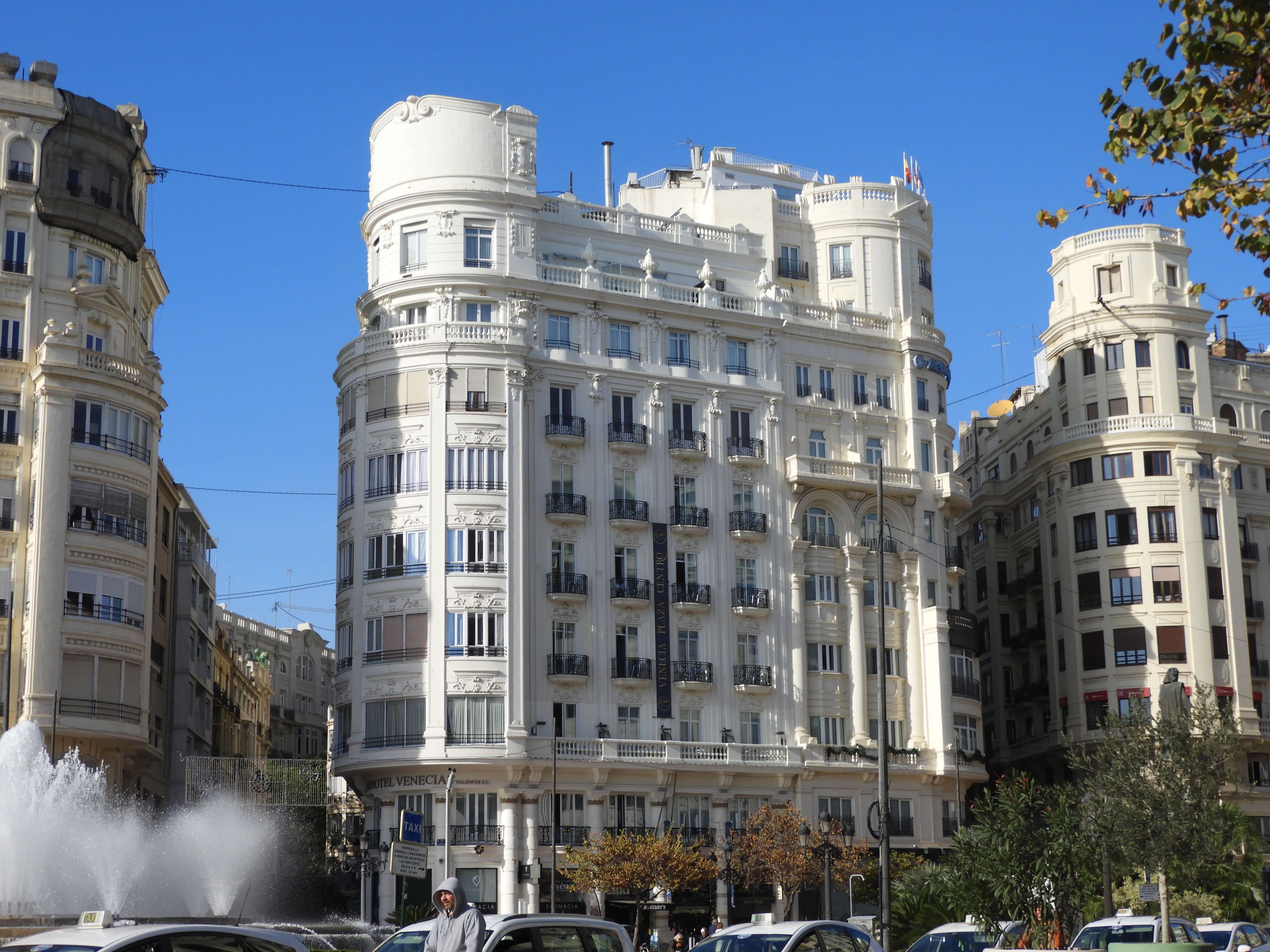 Edificio Conde de Torrefiel