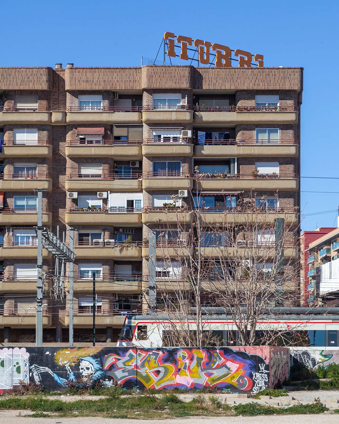Grupo Residencial Agentes Comerciales. Sección J (Edificio Iturbi)