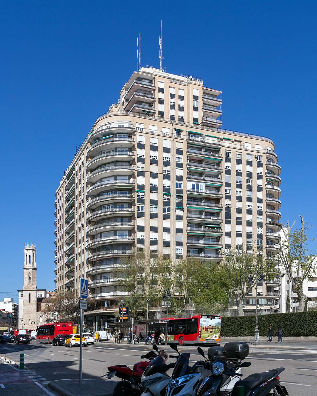 Edificio Garcerán (Finca de Hierro)