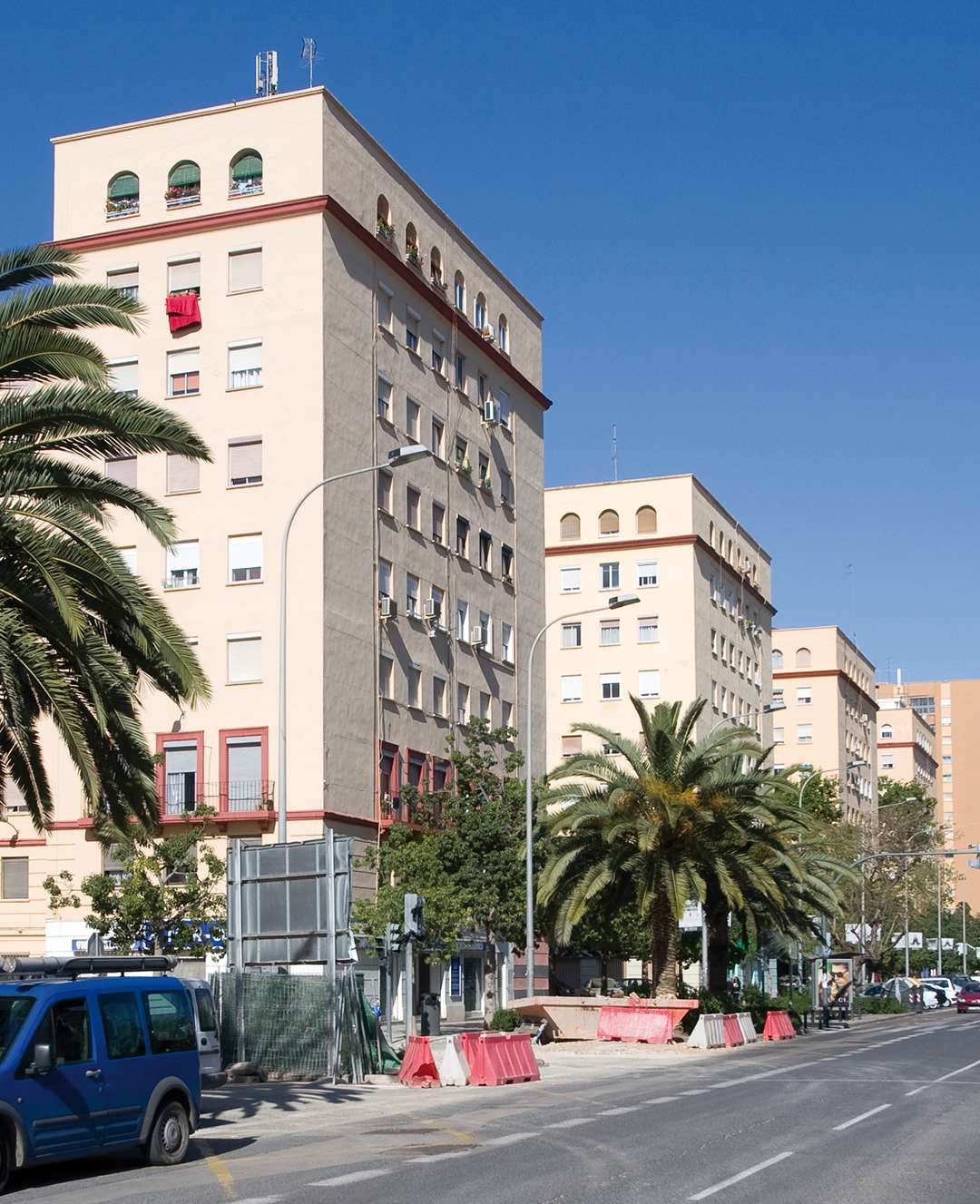 Grupo Residencial Isla Perdida
